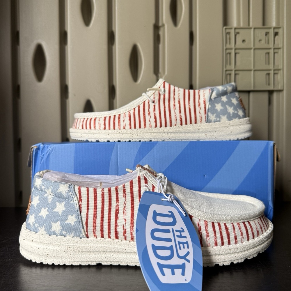 Hey Dude Wally Americana Flag Women's Size 7 Comfort Shoes Slip On 43693-9CW